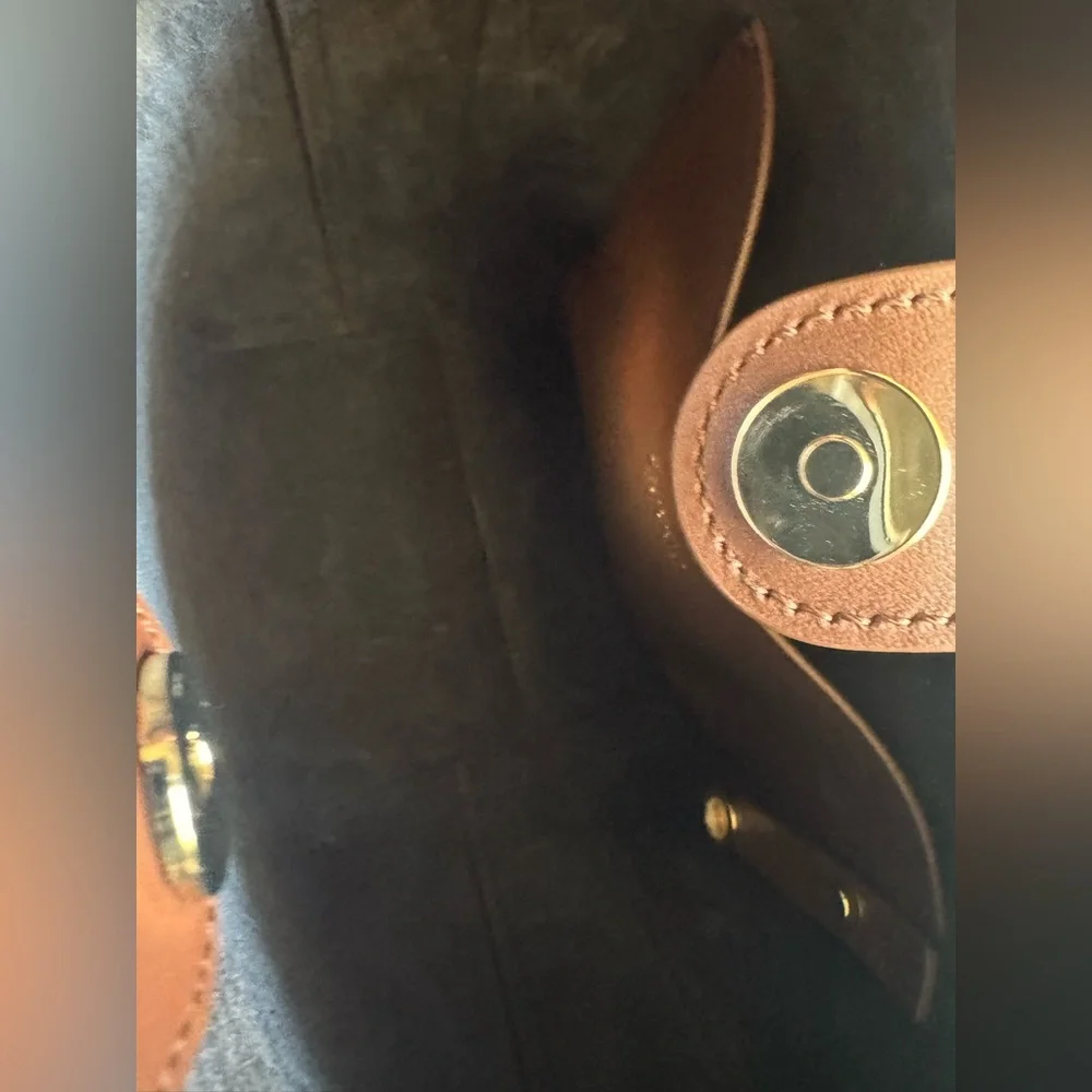 CUYANA Mini Linea Bucket Bag in Dark Chestnut Smooth Leather - Picture 7 of 9